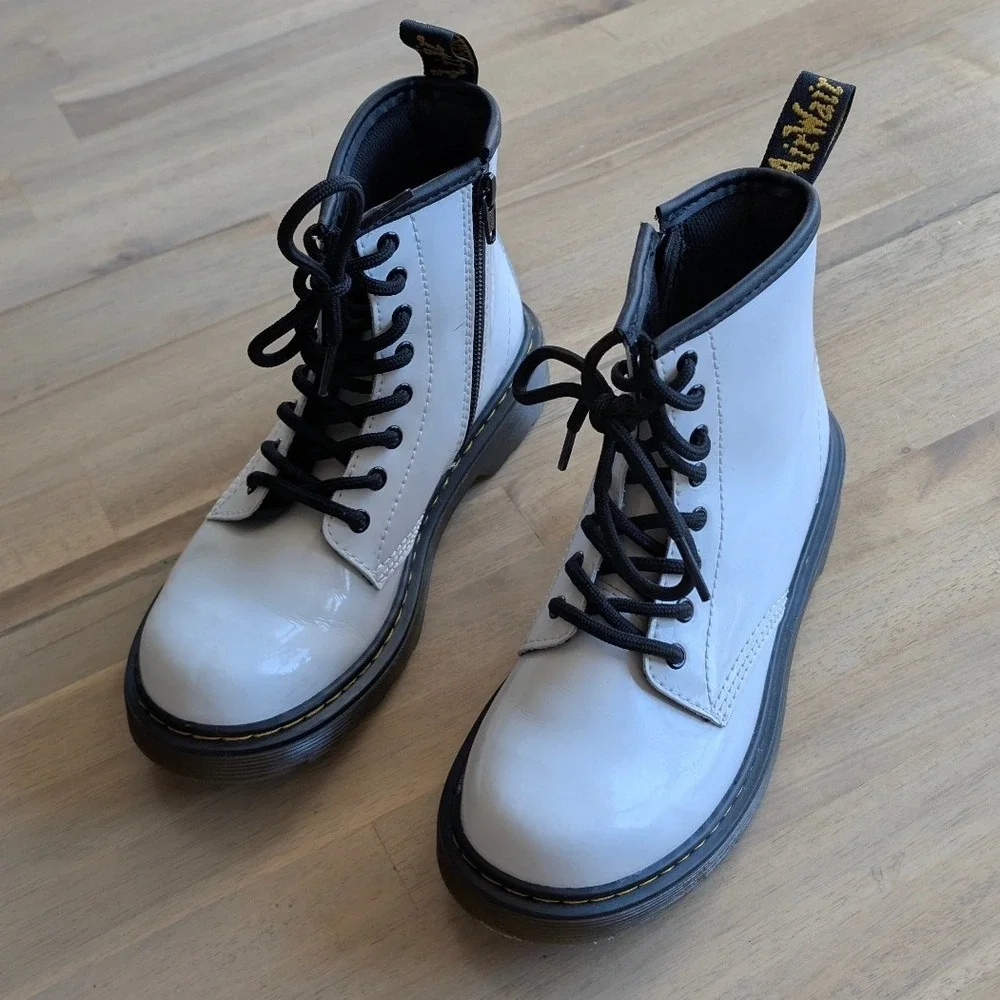 Dr. Martens Delaney White Patent Leather Lace Up Side Zip‎ Boots Kids Size 2